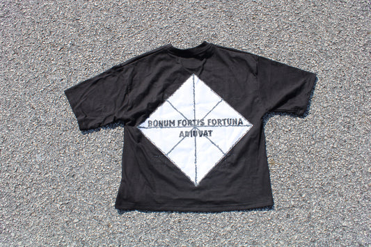𝐕𝐞𝐧𝐭𝐮𝐫𝐚 𝐃𝐞𝐬𝐢𝐫𝐞𝐬 𝐁𝐥𝐚𝐜𝐤 𝐁𝐨𝐱𝐲 𝐓𝐞𝐞